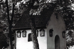 36. Kapelle Alter Herrgott im Egerer Wald südlich von Neualbenreuth im Landkreis Tirschenreuth stammt aus dem 17. Jahrhundert