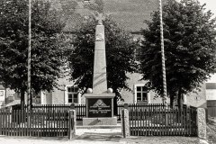 Nr.-214-Kriegerdenkmal-Hohenthan